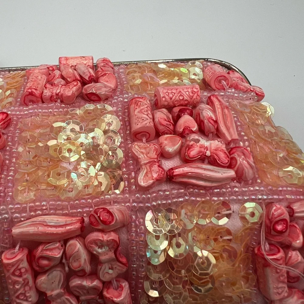 Beaded Pink Sequin Kisslock Clutch - Picture 7 of 9